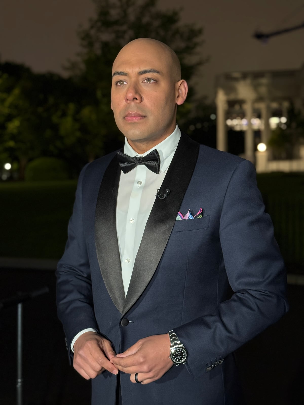 El periodista panameño Edwin Pitti y su ‘look’ de Roberto Cavalli y Jean Decort para la Cena de Corresponsales de la Casa Blanca 