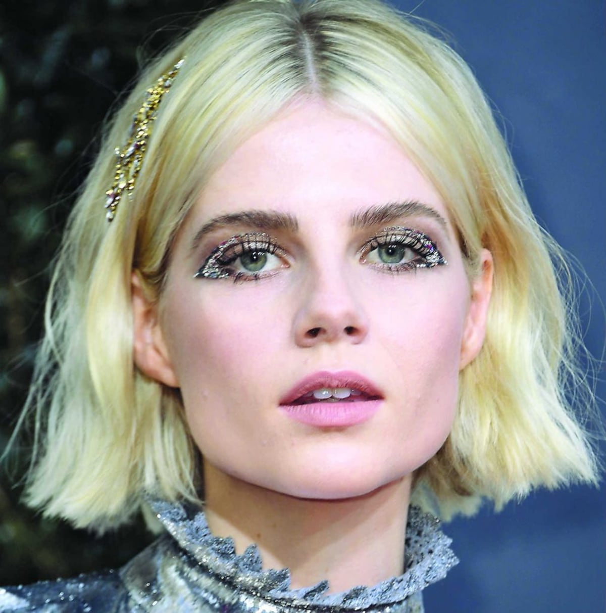 Corto y ‘sin makeup’, tendencias de maquillaje y peinados en los Globos de Oro 2020