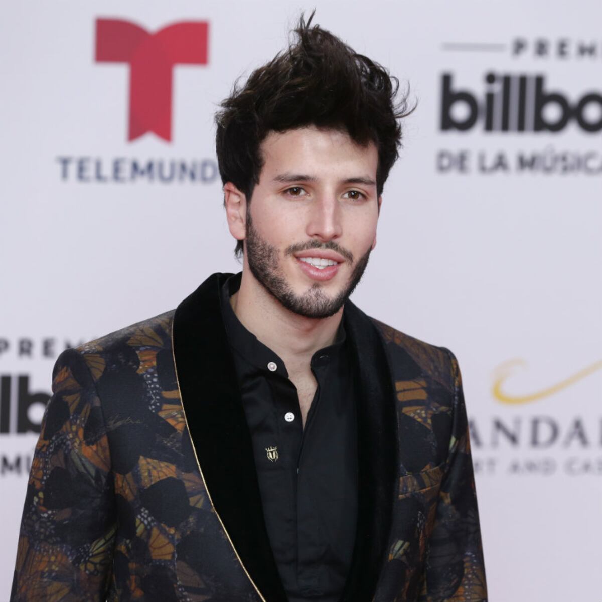 Elisama y Sech desfilaron en los Latin Billboard 2019