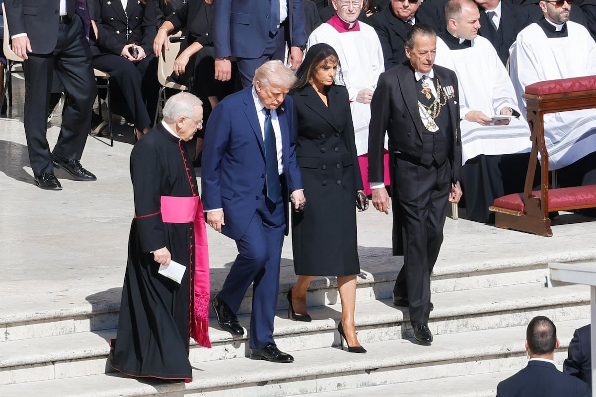 Melania Trump cumple 55 años en el funeral del papa Francisco