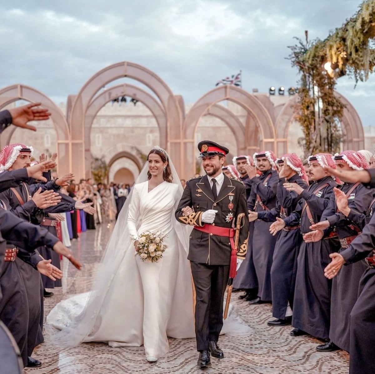 La boda real del año: el enlace del príncipe de Jordania y una arquitecta de Arabia Saudita (fotos)