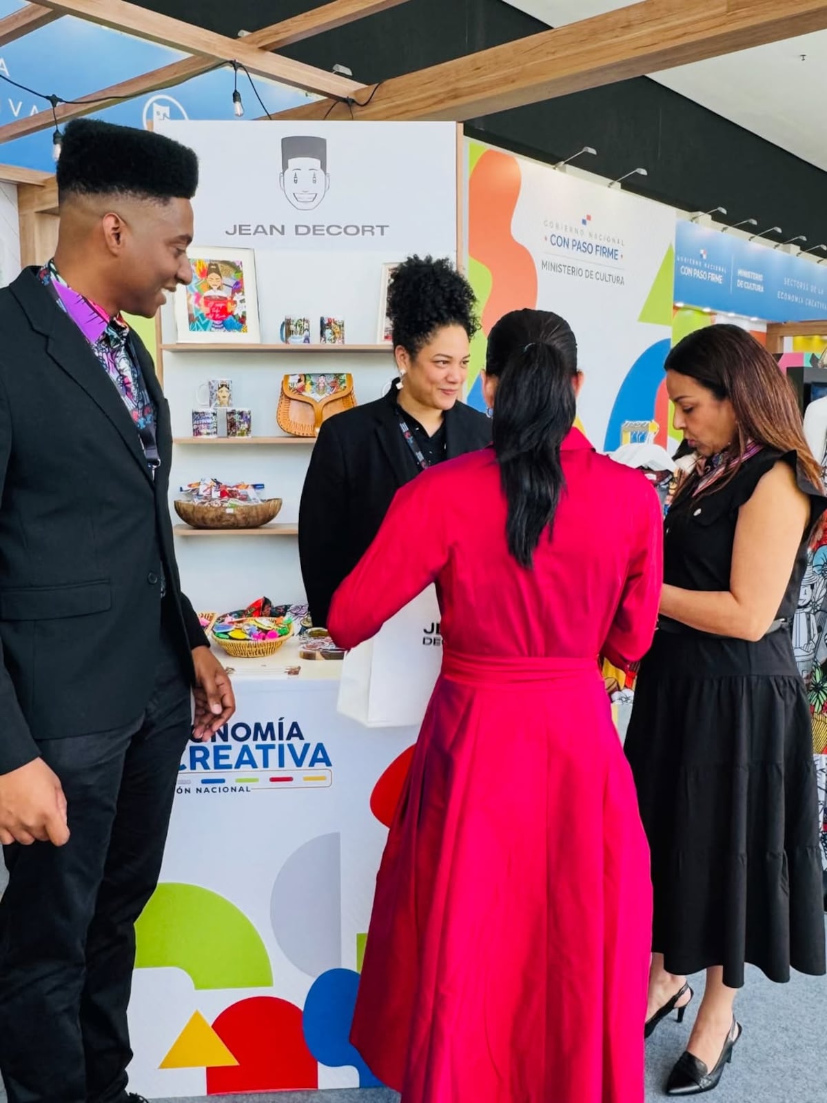 Jean Decort, diseñador colonense, participa en Expocomer 2026