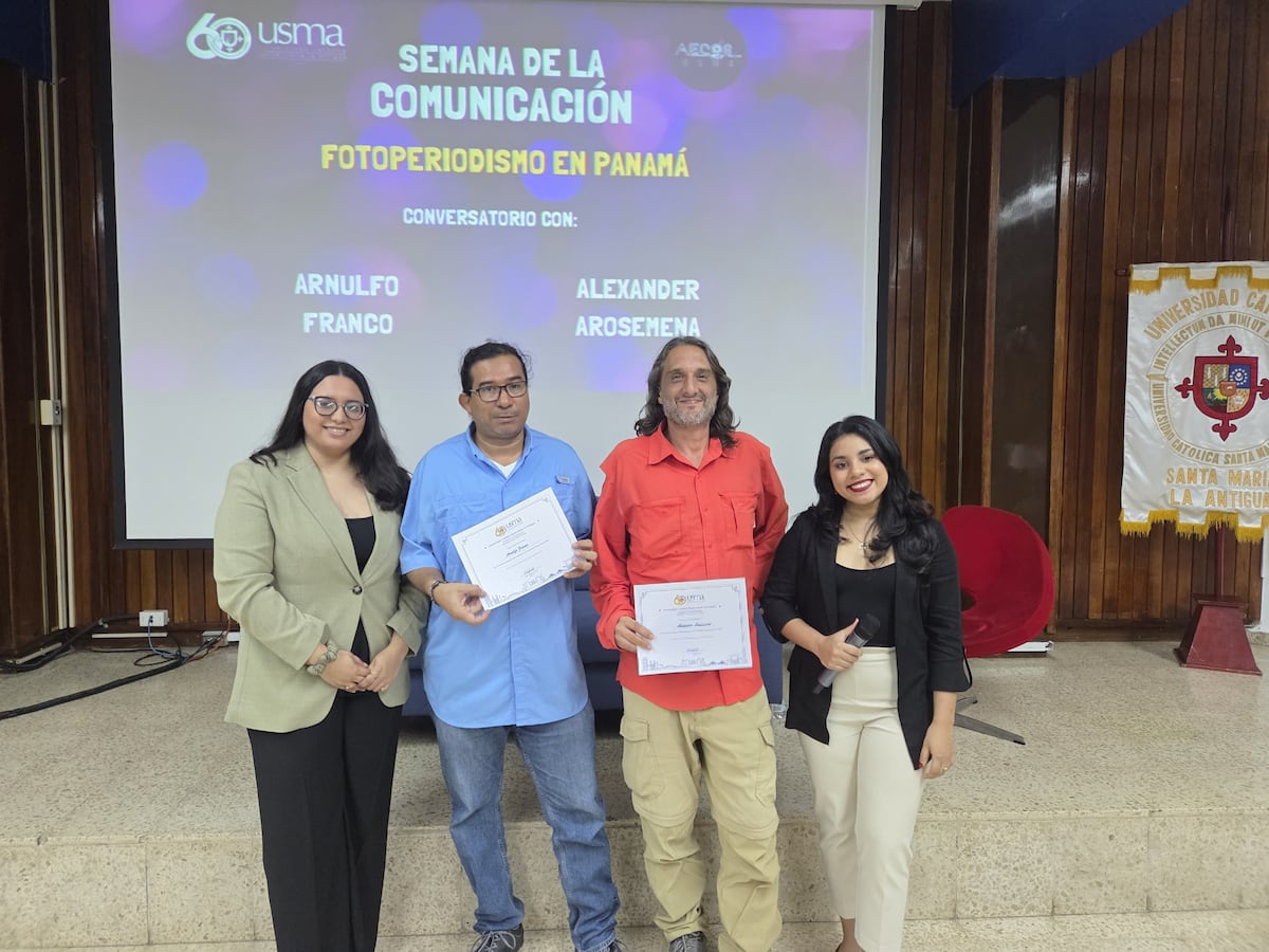 El fotógrafo Alexander Arosemena de La Prensa comparte su experiencia en fotoperiodismo con estudiantes de la USMA