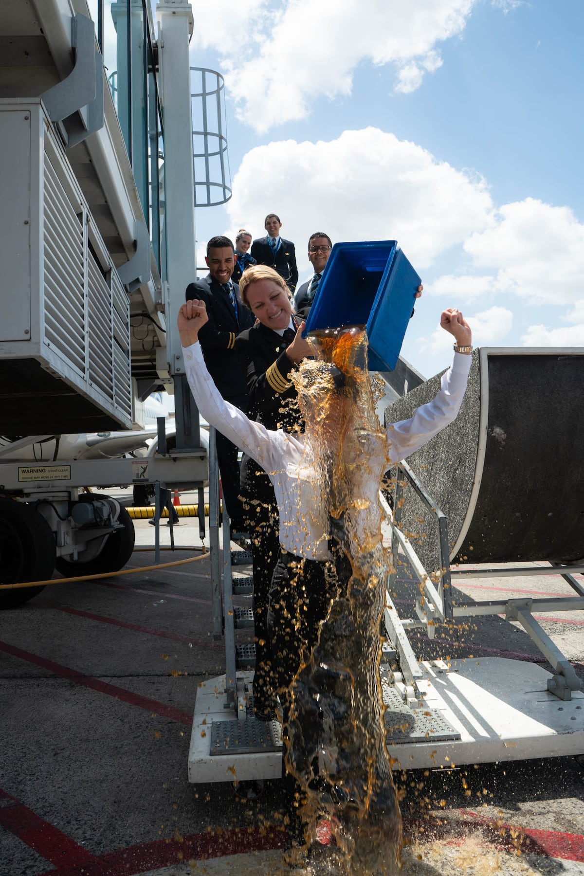 Paola Muñoz: la primera capitana egresada de la academia de aviación de Copa Airlines