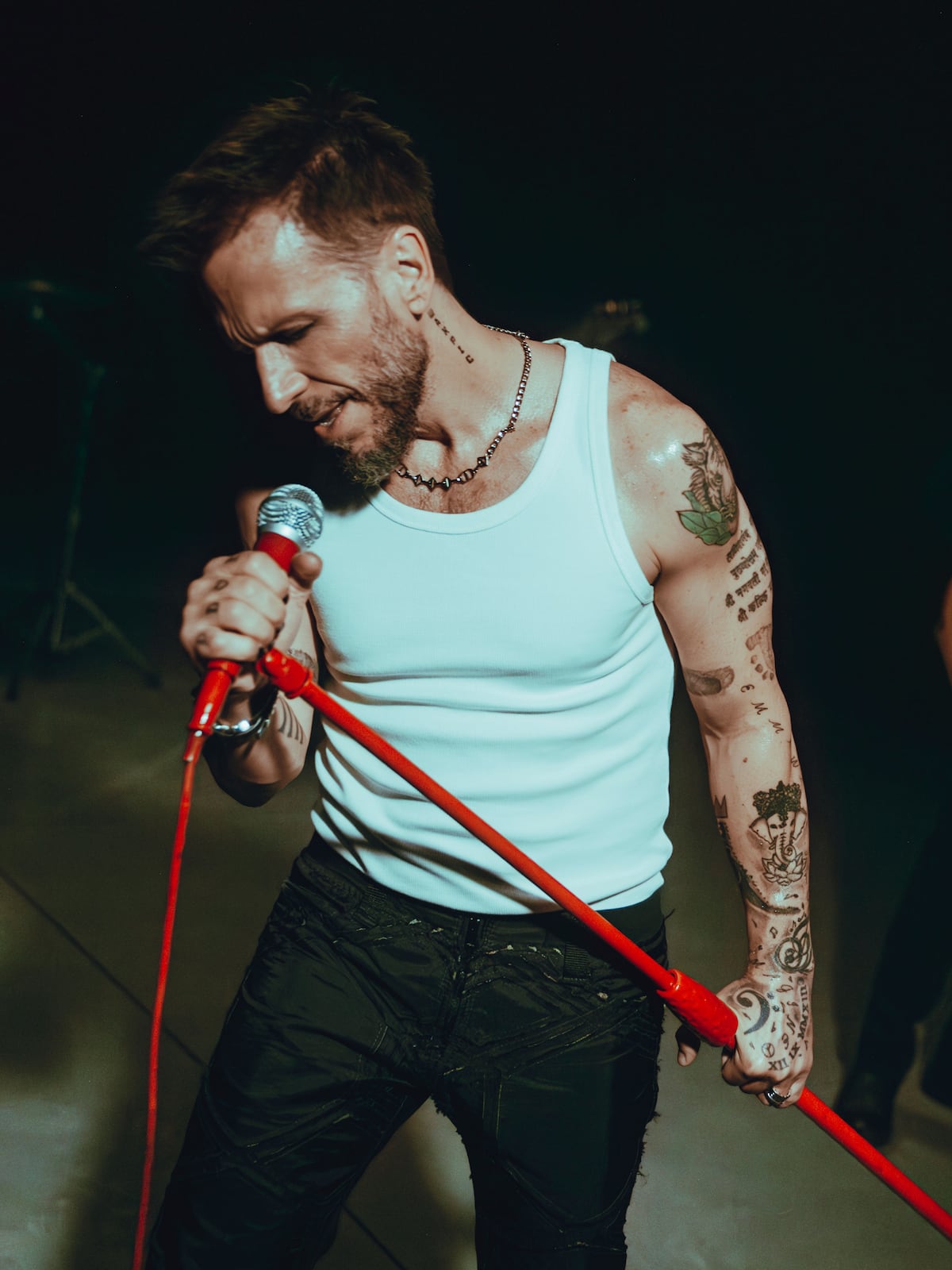 La versión rockera del cantante Noel Schajris, del dúo Sin Bandera