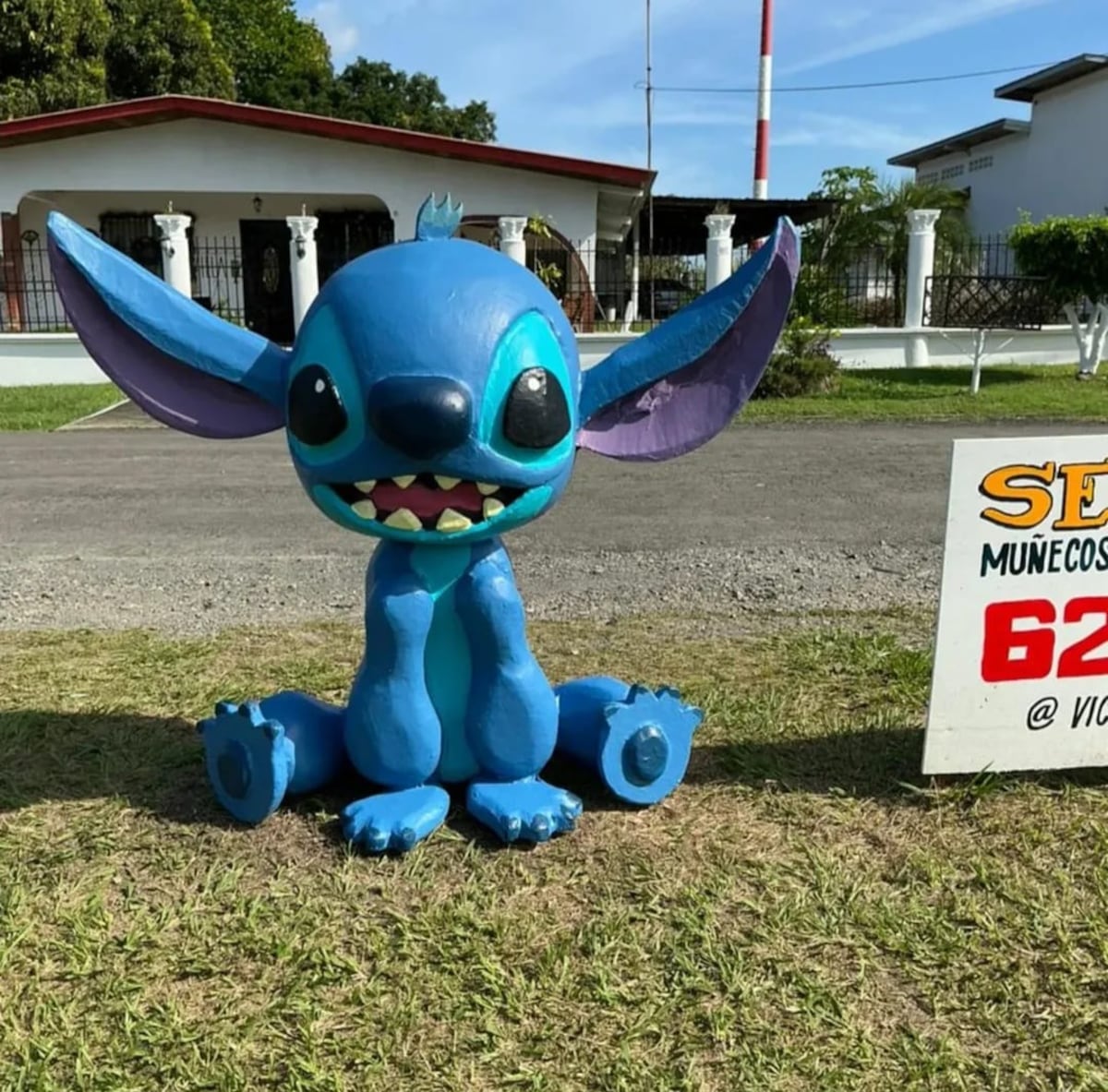 ‘La Demoledora’ y el ‘Diablo rojo de la Selección’: Llegan los muñecos de año viejo a Chame