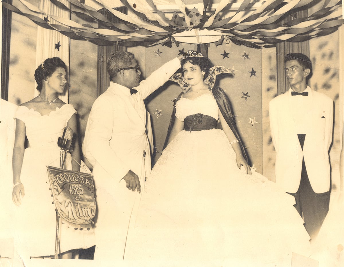 Carmen Calderón: La Señorita 10 de noviembre coronada en la Ciudad de Panamá