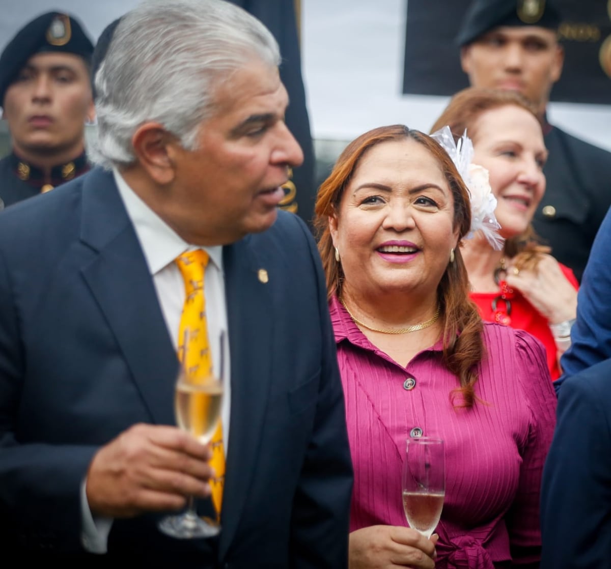 Sombreros en el hipódromo para el prestigioso Clásico Presidente de la República