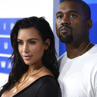 Kim Kardashian y Kanye West anuncian la llegada de su tercer hijo: ¡Una ñiña!