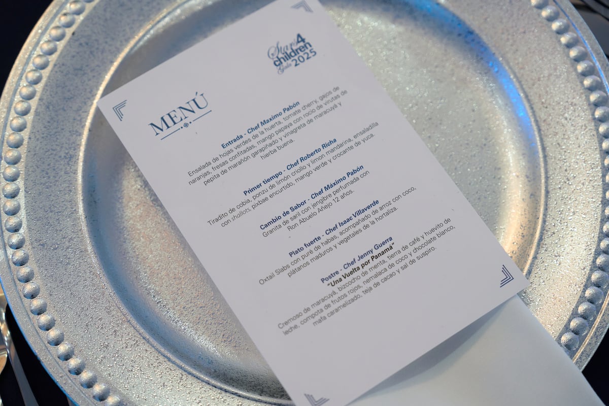 Omar Alfanno y Luis Enrique se unieron en el escenario a favor de la niñez en Panamá