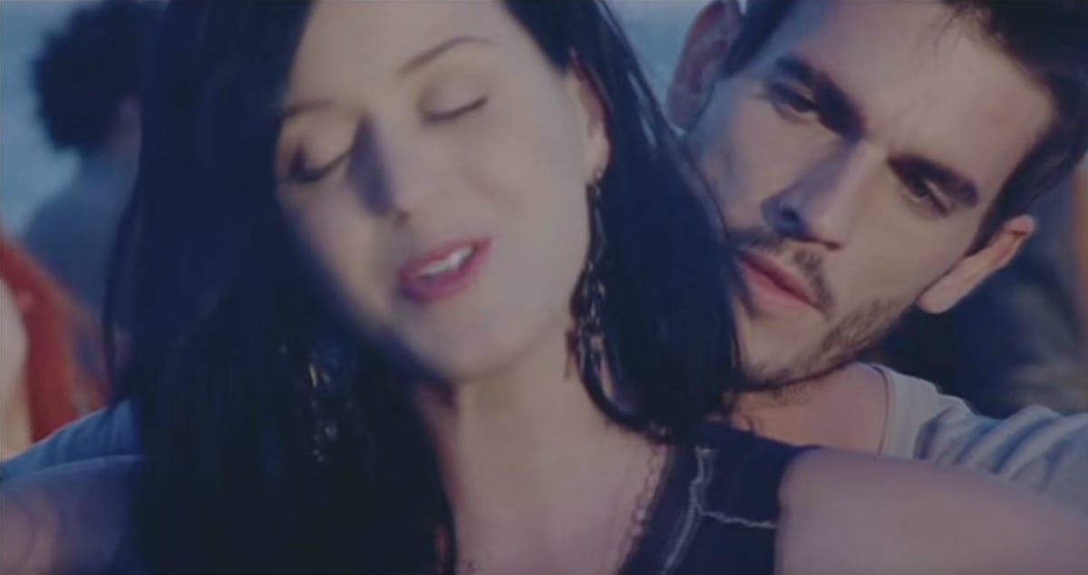 Katy Perry, acusada de comportamiento sexual inapropiado