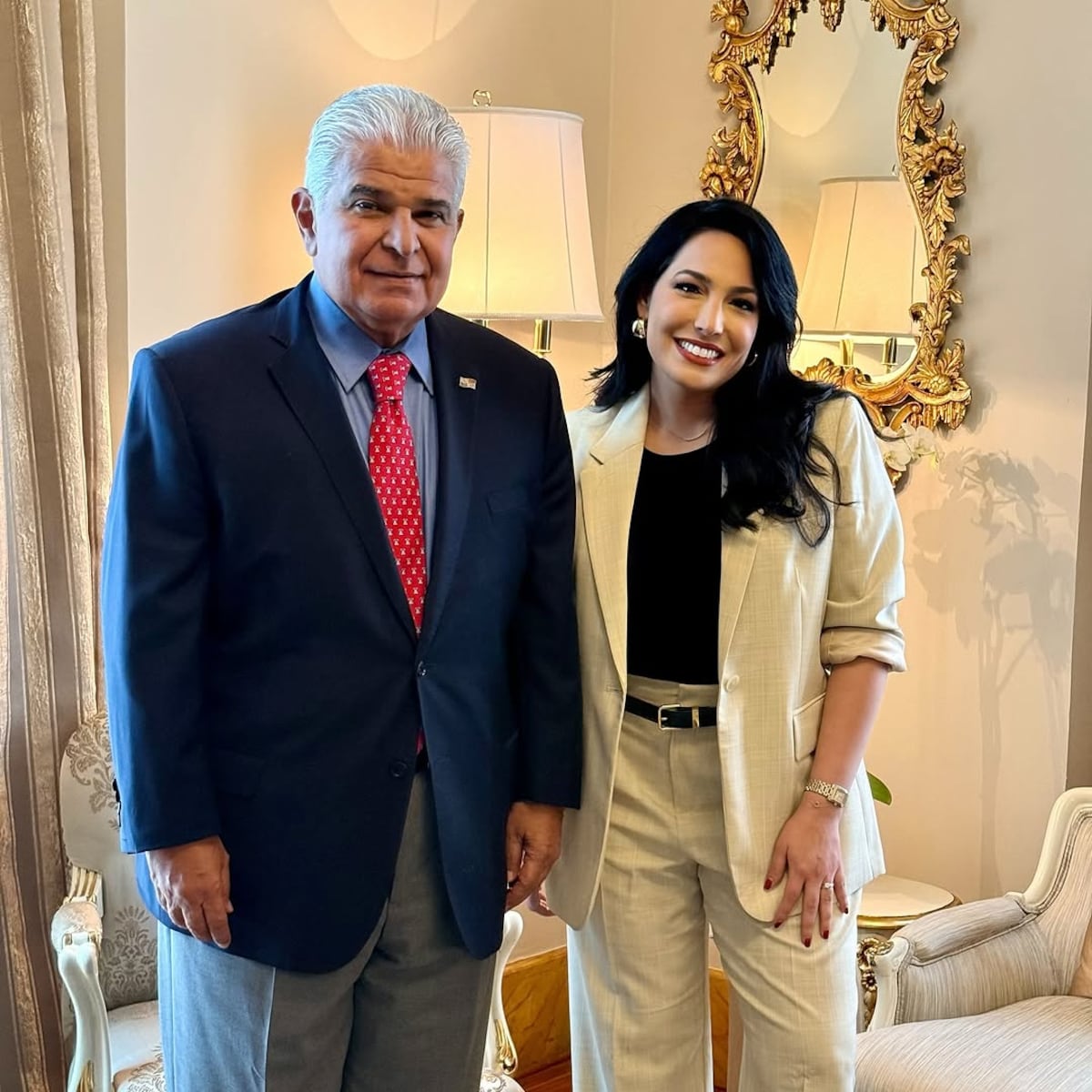 Desde el Palacio de las Garzas en Panamá, la ex presentadora de CNN en Español, Alejandra Oraa anuncia su nuevo proyecto ‘La Ruta’