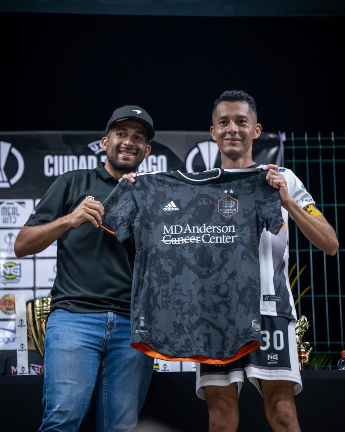 Vecinos en cancha: fútbol y comunidad