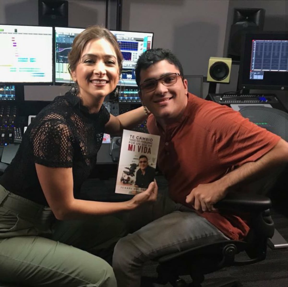 En su debut como escritor, Juanpi Dolande inspira con su historia de vida