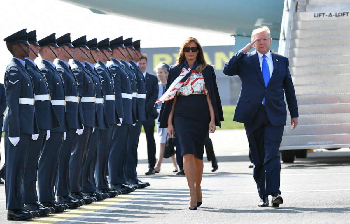 Melania Trump y su homenaje a Reino Unido a través de sus vestidos