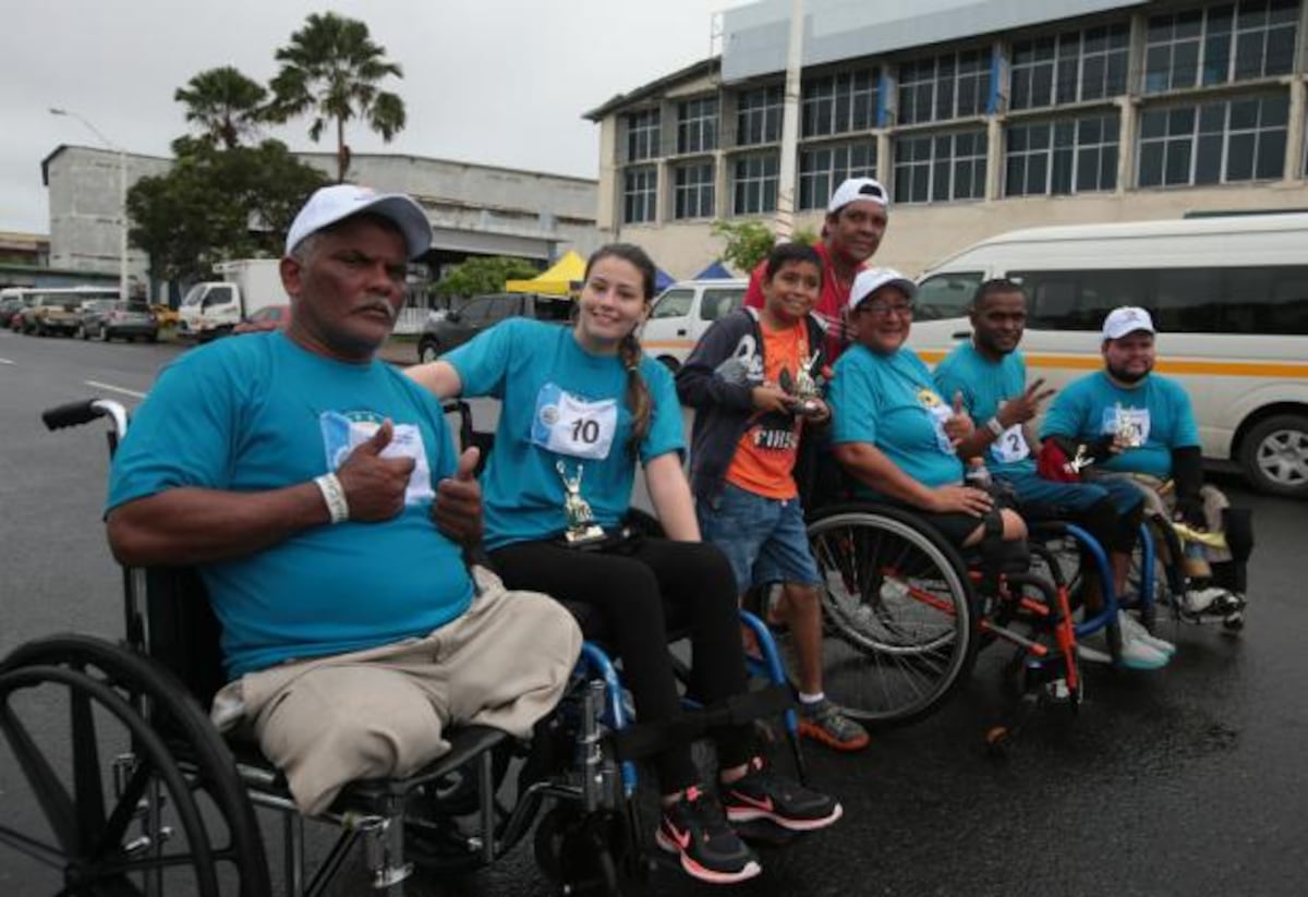 Carrera sobre sillas de ruedas 2017