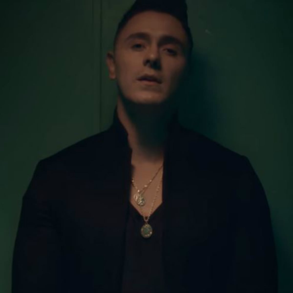 ‘Rosas o espinas’, el nuevo éxito del panameño Joey Montana