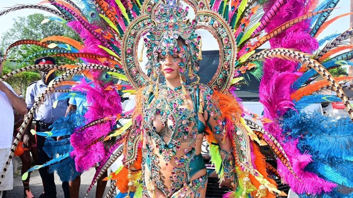 Rihanna vuelve al carnaval de su natal Barbados