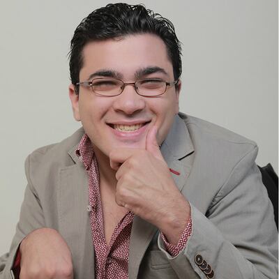 En su debut como escritor, Juanpi Dolande inspira con su historia de vida
