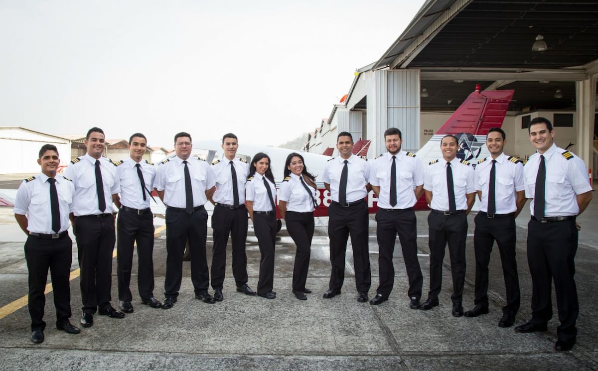 Mujer: ¿quieres ser piloto?