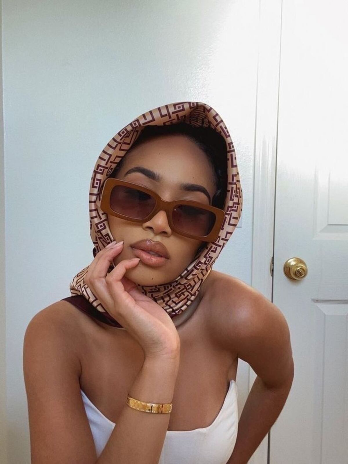 Cinco estilos de lentes de sol para combinar tus outfits