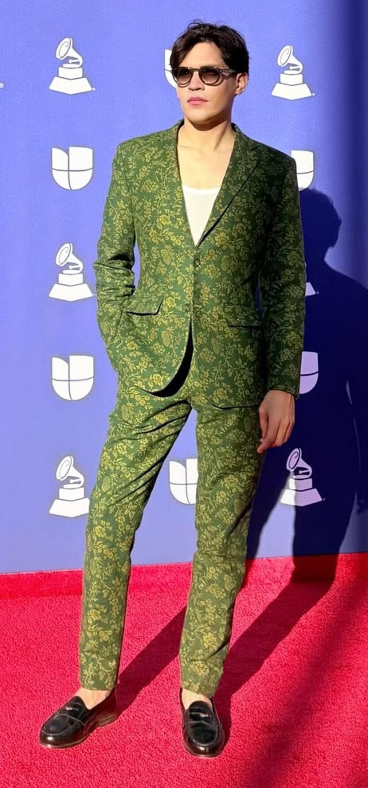 El ‘look’ con significado del diseñador panameño Tony Vergara para los Latin Grammy