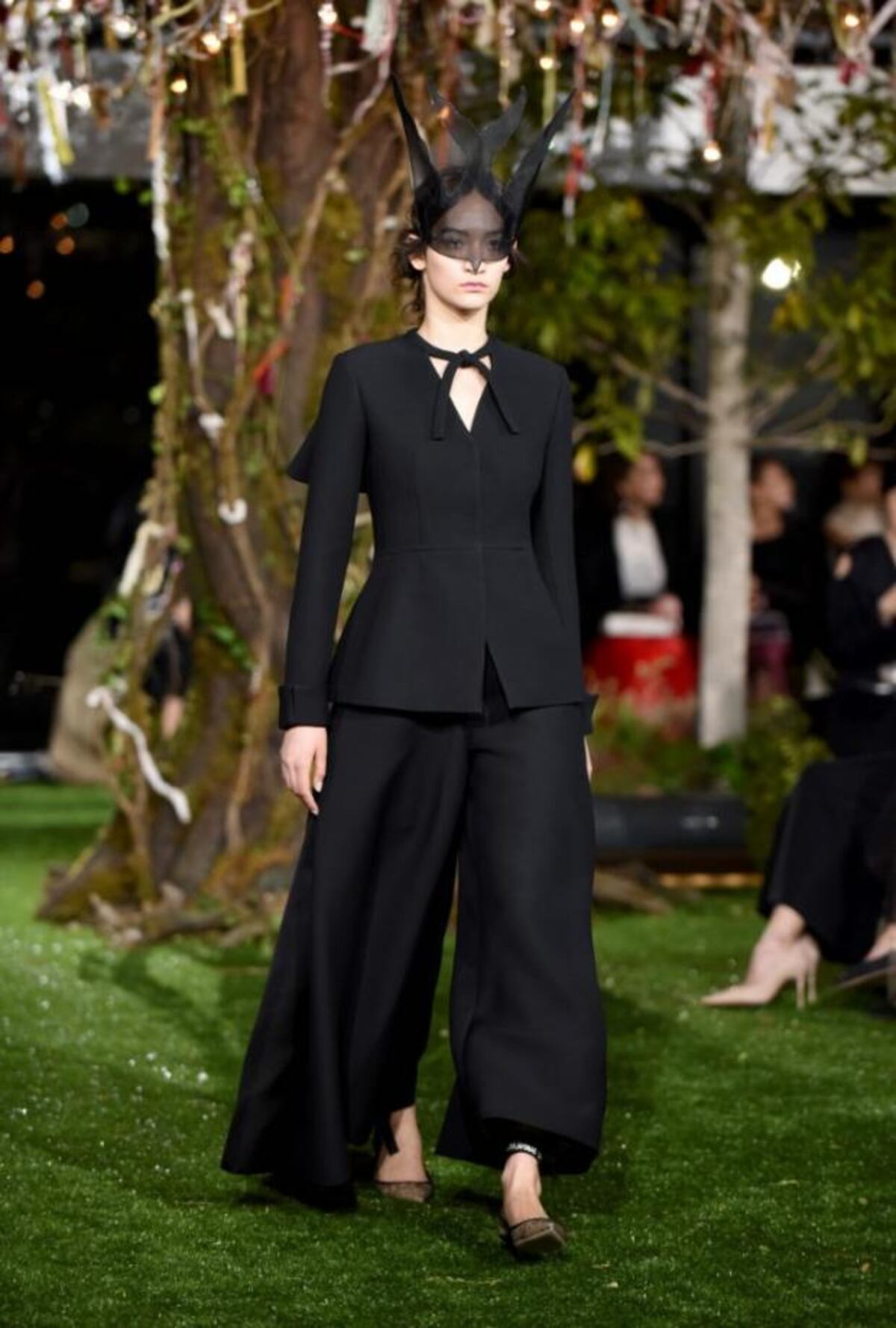 Dior presenta su colección Primavera-Verano 2017 en Japón