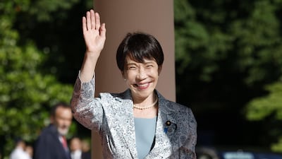 ¿Se puede gobernar un país durmiendo solo 3 horas? El debate sobre la cultura laboral de Japón que desató la rutina de sueño de la primera ministra