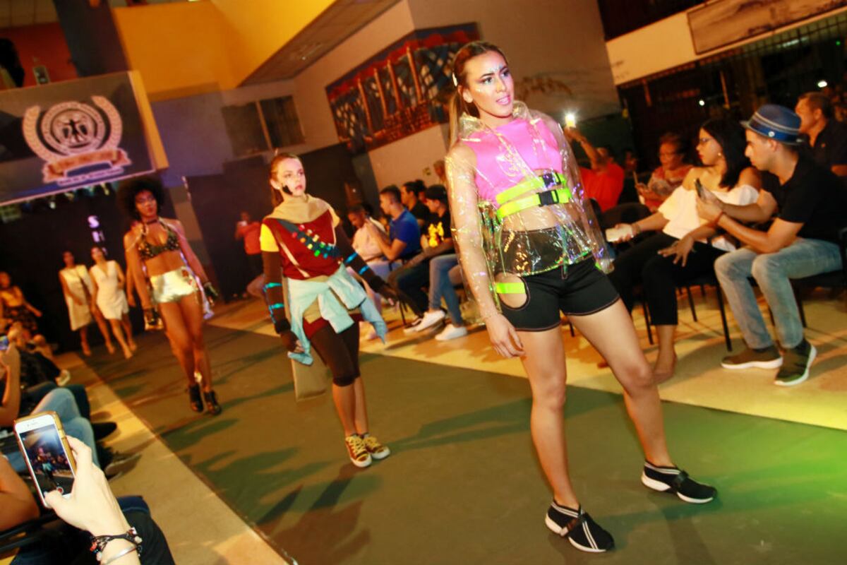 Un ‘show’ de moda en la Universidad de Panamá