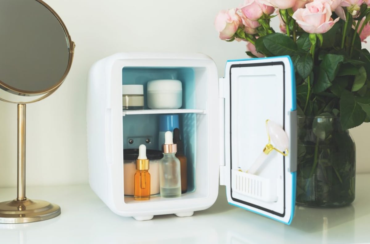 Las mini neveras para ‘skincare’ son adorables y ¿necesarias?