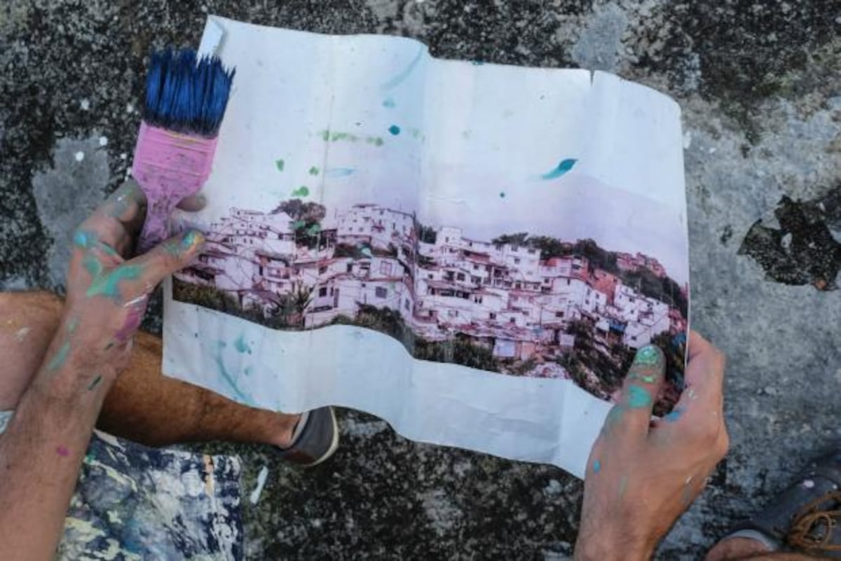 Un barrio en colores La renovación de El Pesebre, Medellín