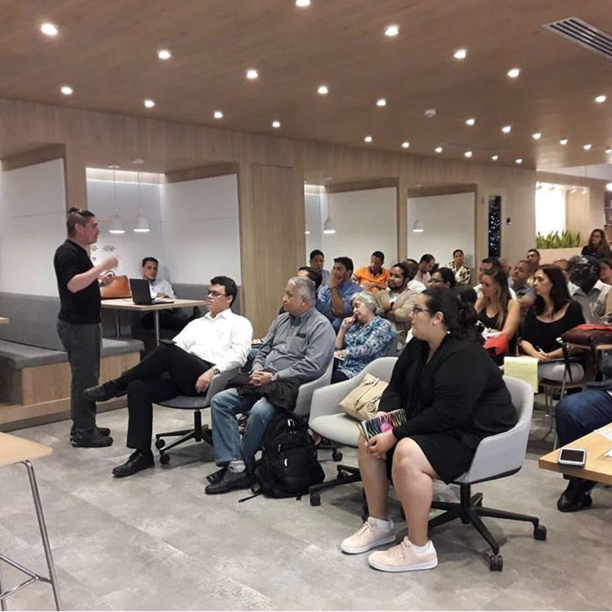 Cinco espacios para hacer ‘networking’ en Panamá