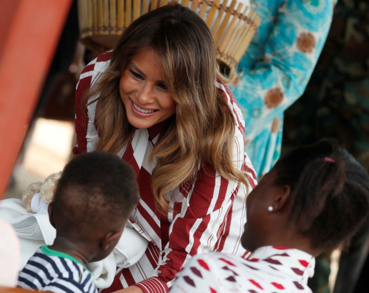 Melania Trump llega a Ghana en su primer viaje a África