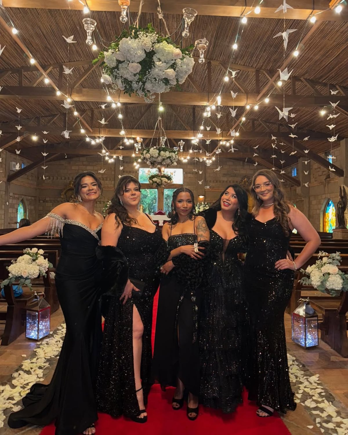 El vestido negro de la alcaldesa Irma Hernández en la boda de una de sus amigas