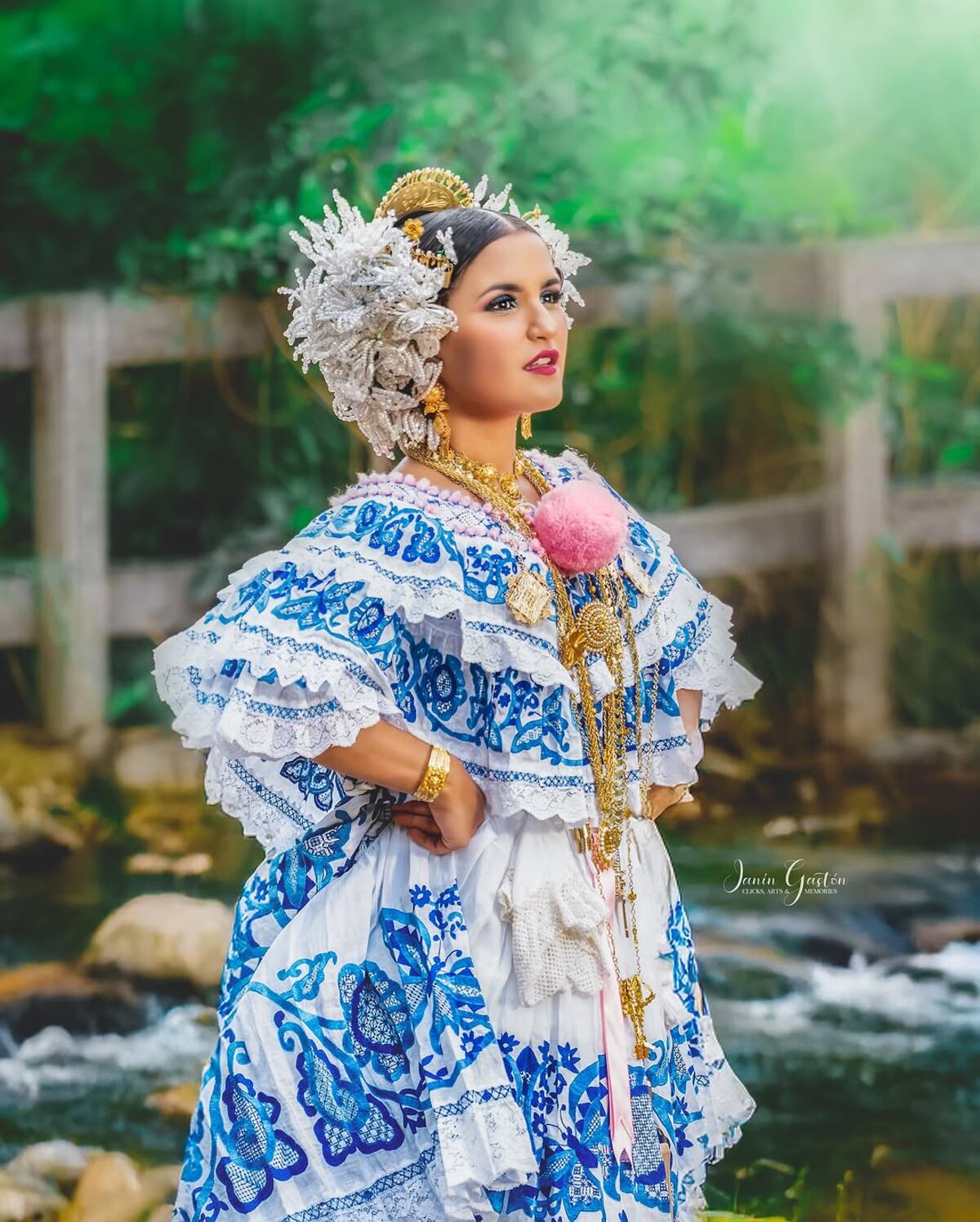 De una fotógrafa a otra: Las fotos de Liz Pinto empollerada tomadas por Janín Gastón