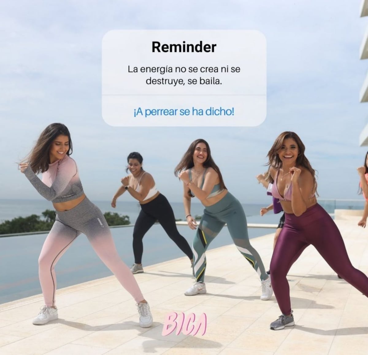 Aprendiendo y riendo juntas: 9 grupos de mujeres para unirse en Panamá