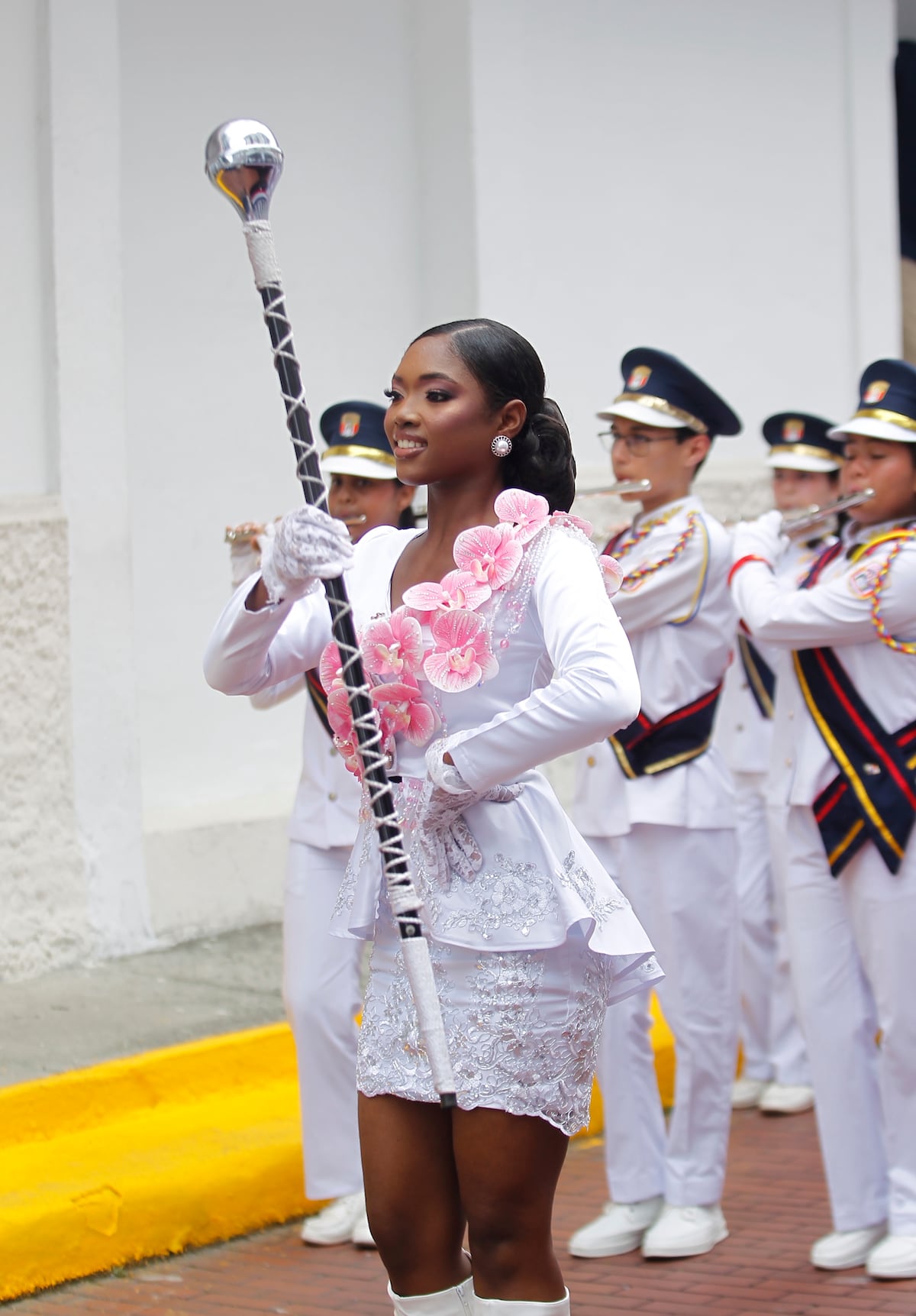 Tambor Mayor: liderazgo con estilo en los desfiles patrios