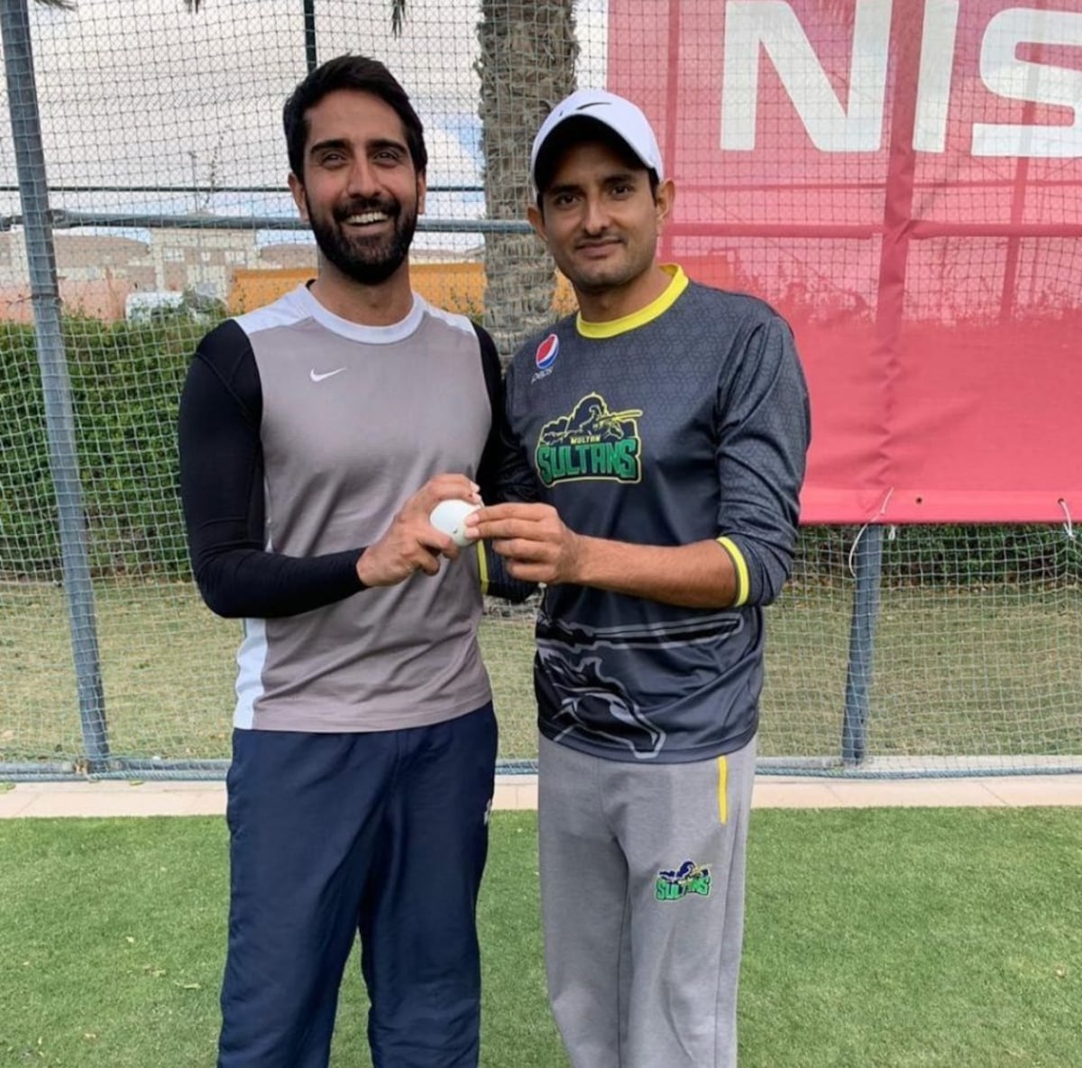 Él es Asser Malik, el esposo de Malala