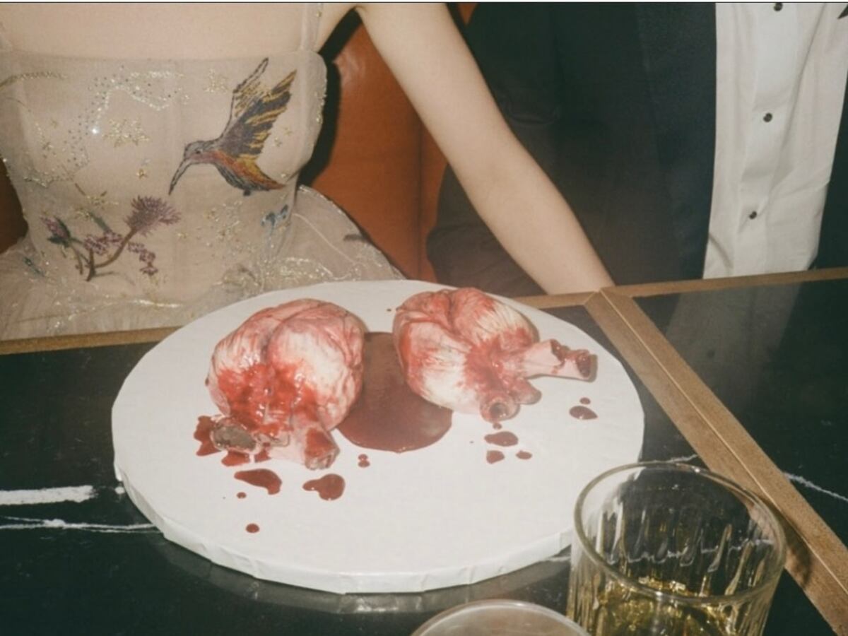 La actriz Anya Taylor-Joy revela fotos nunca antes vistas de su boda