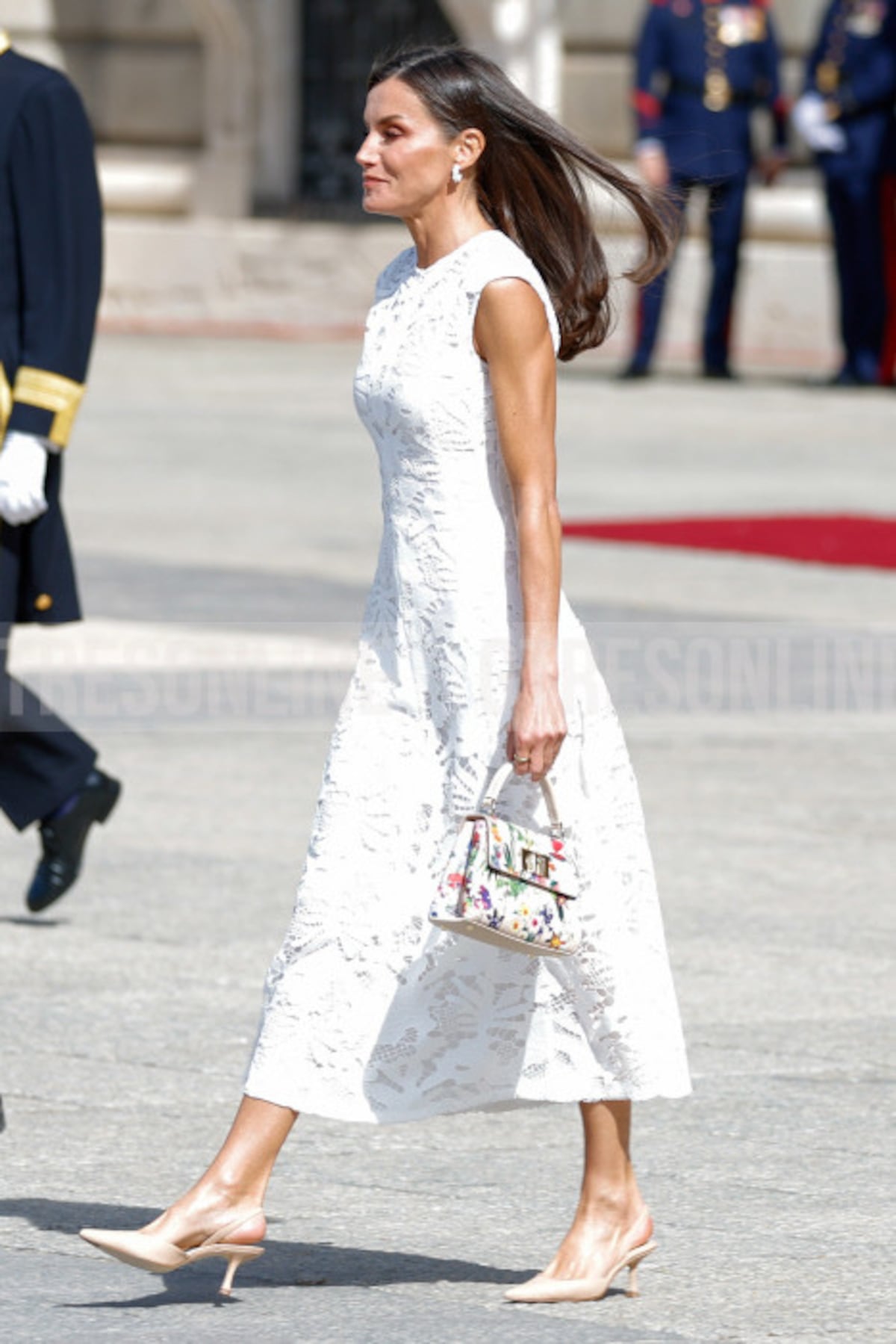 Los looks similares de la reina Letizia de España y la primera dama de Colombia, Verónica Alcocer