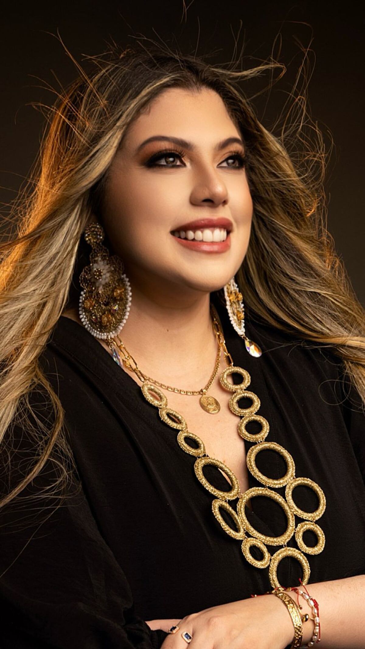 Joyas panameñas con nudos quirúrgicos: La diseñadora Michelle Ferrer y su colección premiada en Cannes