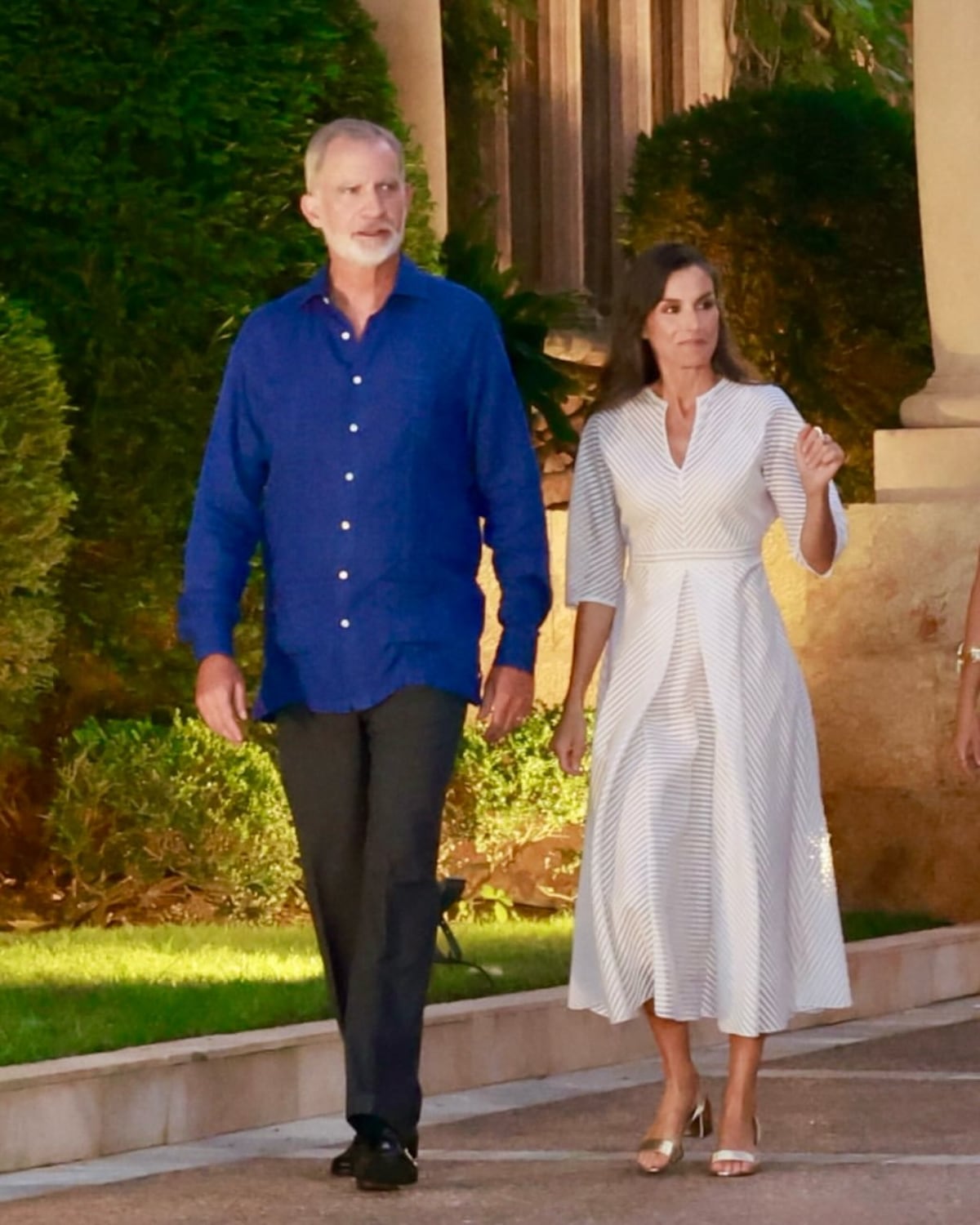 Los looks de verano de la reina Letizia y sus hijas Leonor y Sofía en Mallorca