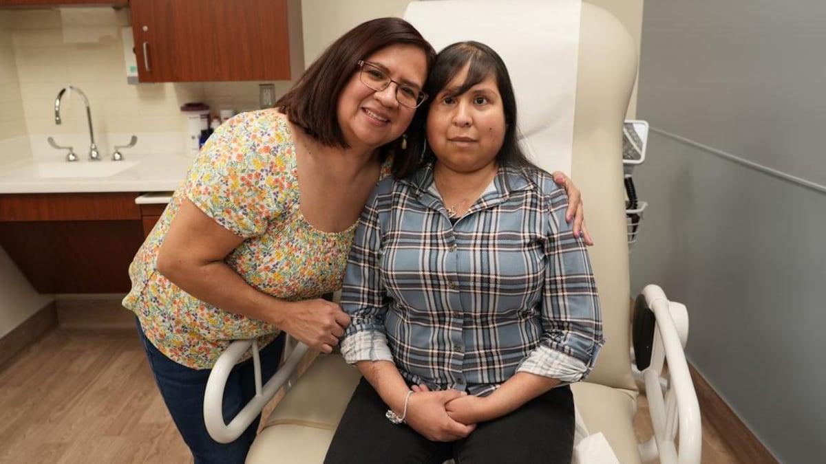 La inspiradora historia de Jessica López, la mujer ciega que sobrevivió al cáncer y a un triple trasplante y ahora planifica su boda