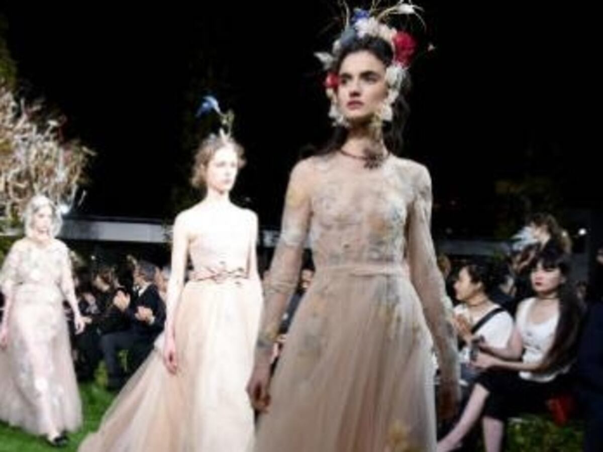 Dior presenta su colección Primavera-Verano 2017 en Japón
