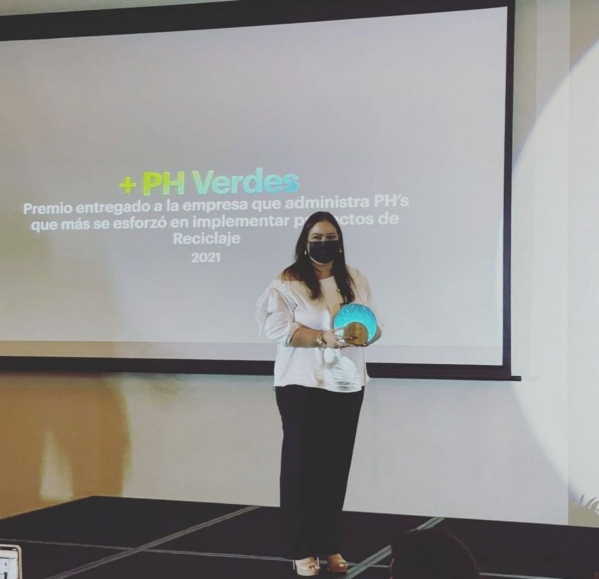 Teyra Ehlers Bilgray, empresaria desde cero, por la educación vecinal y PHs de mayor valor.