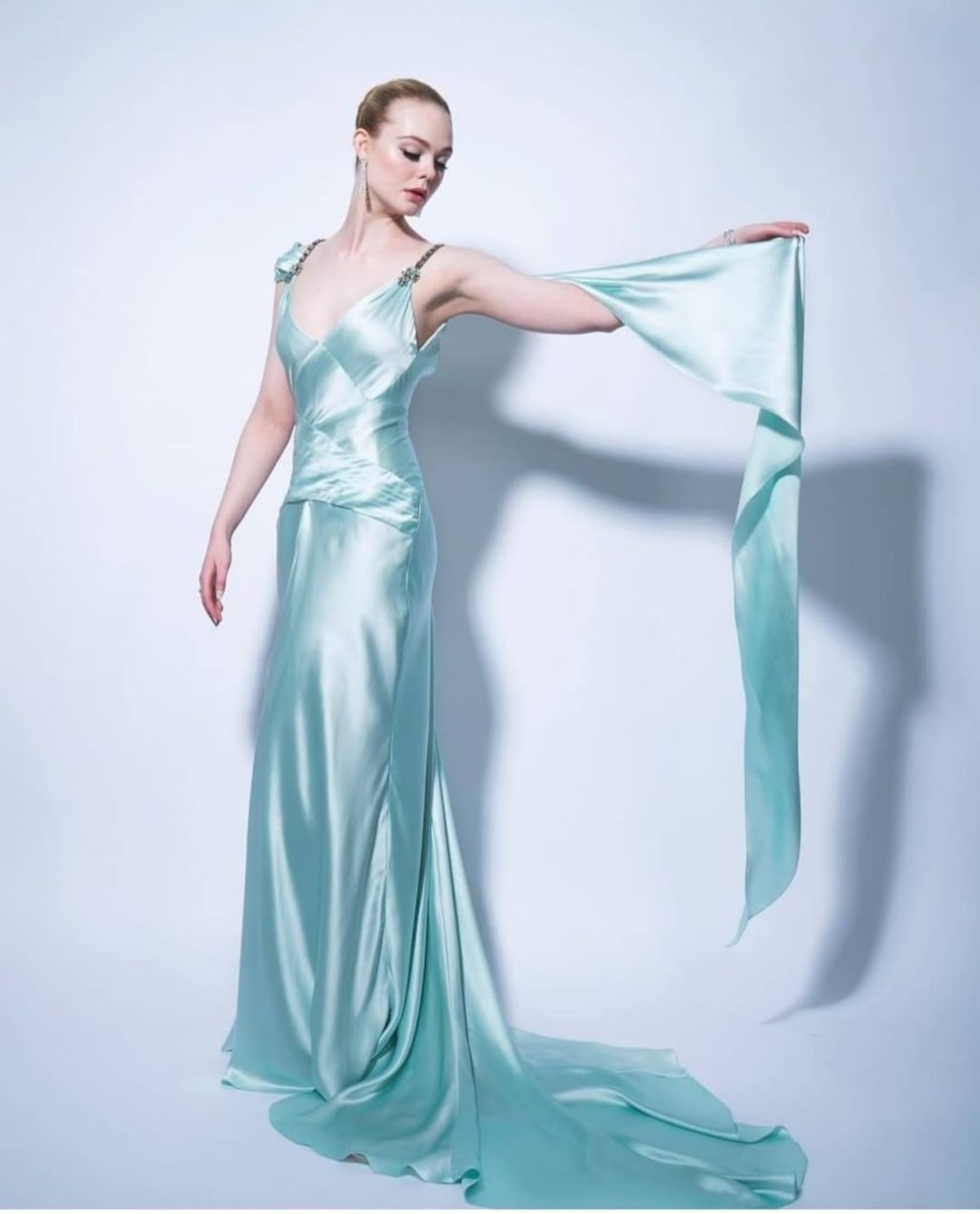 Un vestido de pierrot o de un diseñador que visitó Panamá en la alfombra roja virtual de los Globos de Oro 2021