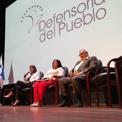El conversatorio sobre derechos de las mujeres en Panamá al que solo asistió una candidata