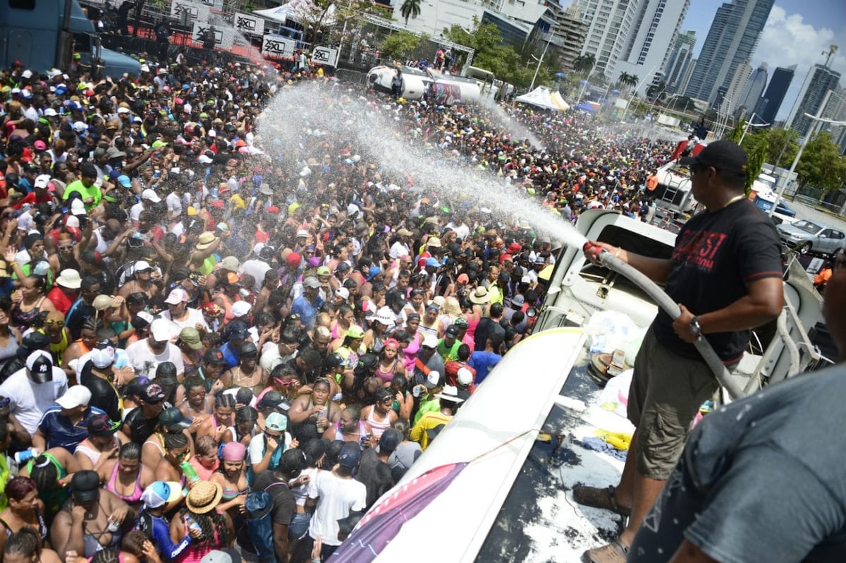 Las cinco canciones que no van a parar de sonar en estos carnavales