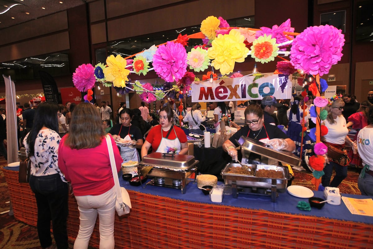 Prueba la comida de más de 15 países: Hoy es la Fiesta Alrededor del Mundo