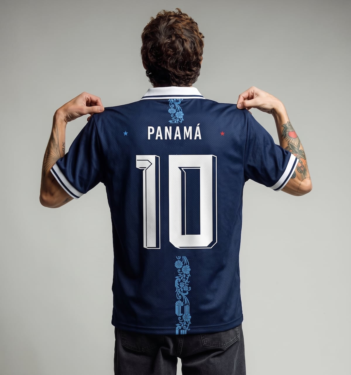 De un post viral al clóset: la camiseta alternativa para la Sele creada por un diseñador panameño